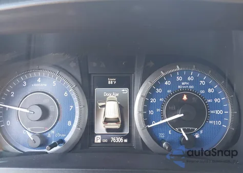 2016 Toyota Sienna Xle 8 Passenger z USA, uszkodzony, nr VIN 5TDYK3DC7GS739537